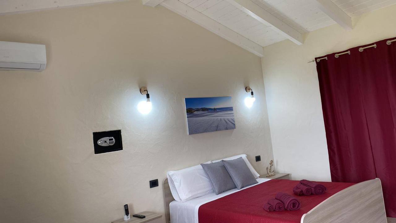 Is Arenas Biancas Agriturismo Теулада Екстериор снимка