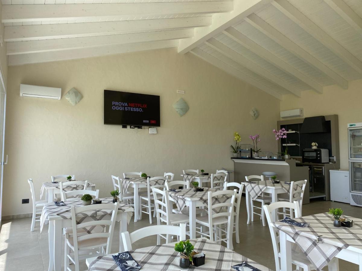 Is Arenas Biancas Agriturismo Теулада Екстериор снимка